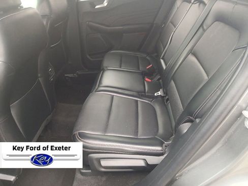 Used 2024 Ford Escape Platinum AWD/4WD image 17