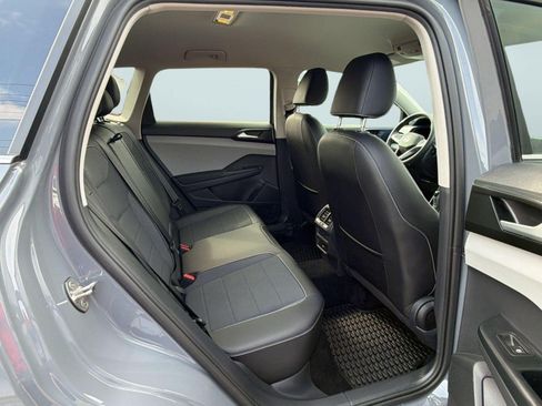 Certified 2022 Volkswagen Taos SE AWD/4WD image 27