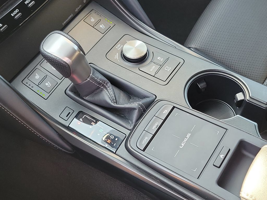 Used 2025 Lexus IS 350 F Sport w/ Accessory Package 2 RWD image 12