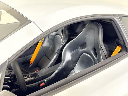 Used 2016 McLaren 675LT Coupe image 12
