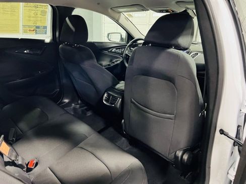 Used 2023 Chevrolet Malibu LT image 31