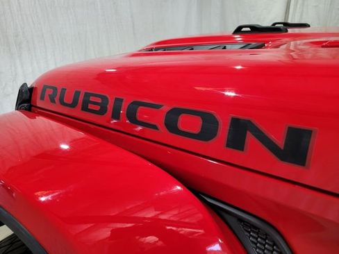 Used 2019 Jeep Wrangler Unlimited Rubicon w/ Dual Top Group image 32