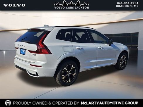 New 2026 Volvo XC60 B5 Core w/ Protection Package Premier AWD/4WD image 4