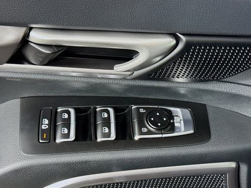 New 2025 Kia Telluride S image 21