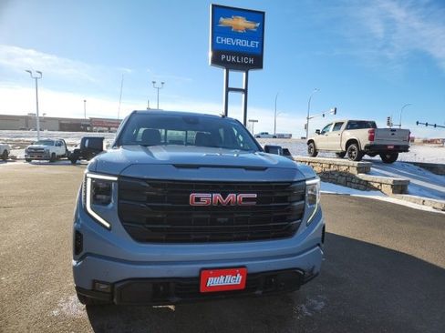 Used 2024 GMC Sierra 1500 Elevation w/ Preferred Package image 2