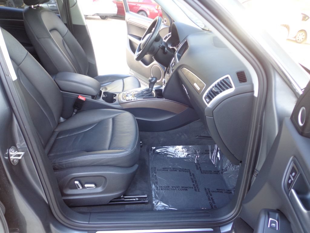 Used 2015 Audi Q5 2.0T Premium Plus w/ Technology Package AWD/4WD image 16