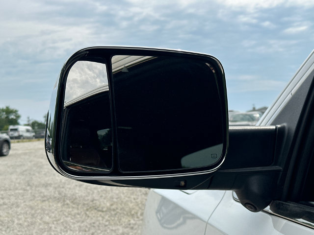 Used 2024 RAM 1500 Limited AWD/4WD image 6
