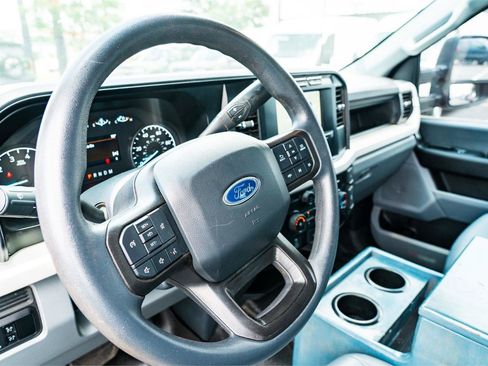 Used 2024 Ford F250 XL w/ XL Driver Assist Package AWD/4WD image 10
