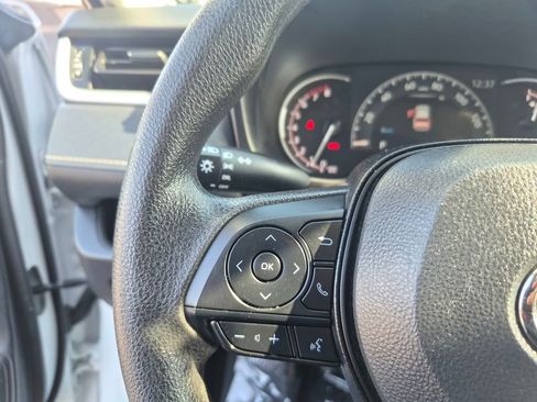 Used 2025 Toyota RAV4 LE image 13