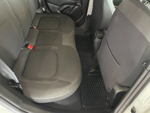 Used 2023 Jeep Renegade Latitude w/ Premium Group image 25