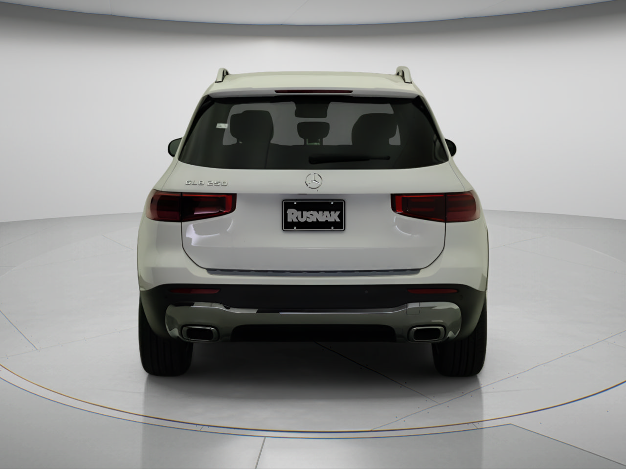 New 2026 Mercedes-Benz GLB 250 image 3