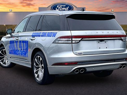 Used 2023 Lincoln Aviator Grand Touring w/ Equipment Group 301A AWD/4WD image 2