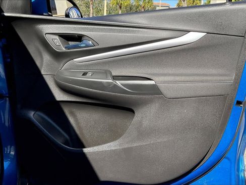Certified 2023 Chevrolet Bolt EUV LT FWD image 22