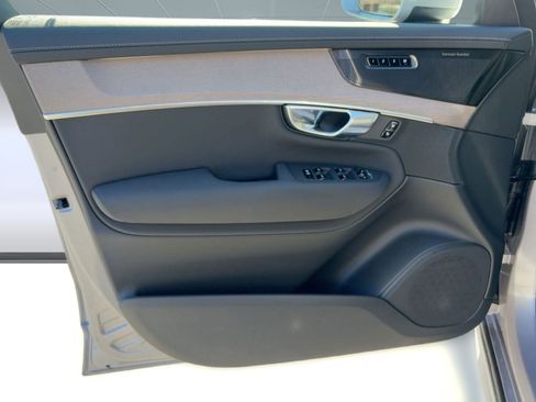 New 2026 Volvo XC90 B6 Plus w/ Protection Package Premier image 22