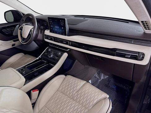 Used 2023 Lincoln Aviator Black Label w/ Dynamic Handling Package image 33