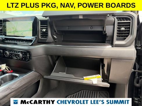 Used 2024 Chevrolet Silverado 1500 LTZ AWD/4WD image 35