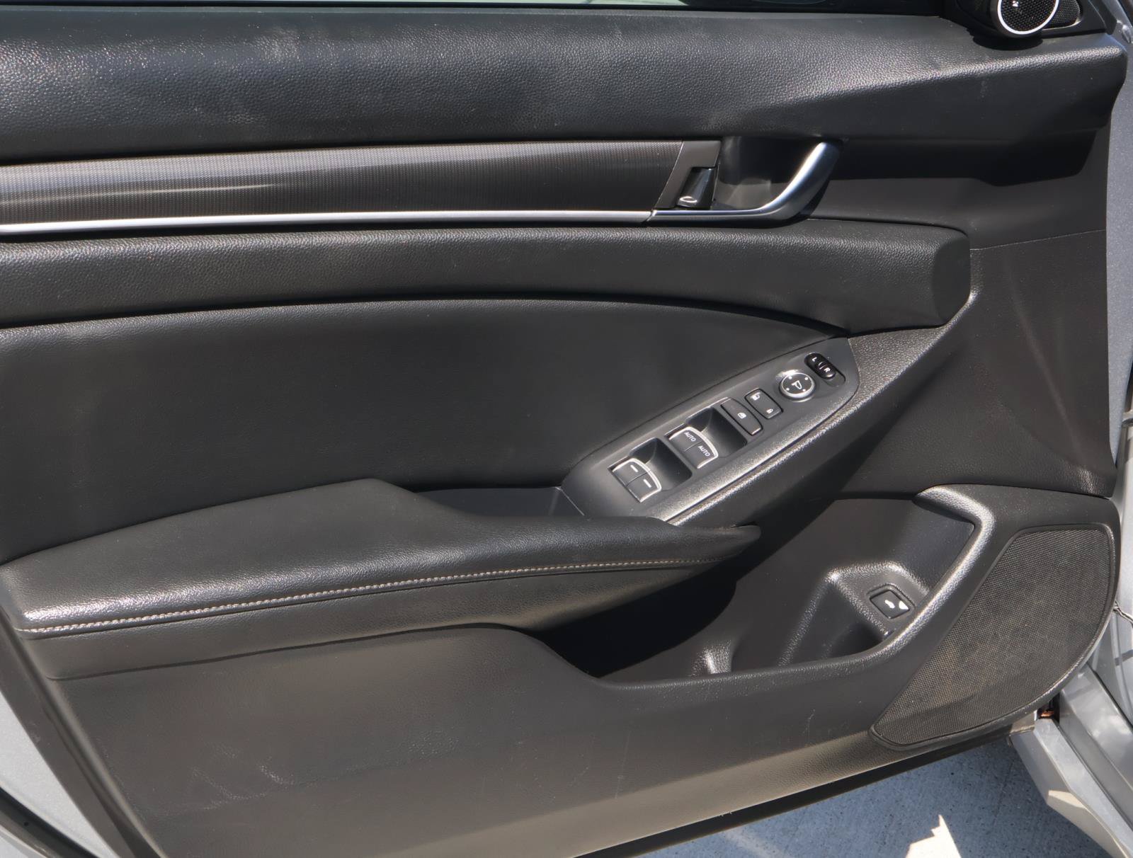Used 2020 Honda Accord Sport image 13