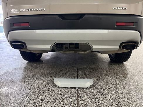 Used 2023 GMC Acadia SLE w/ Driver Convenience Package image 30