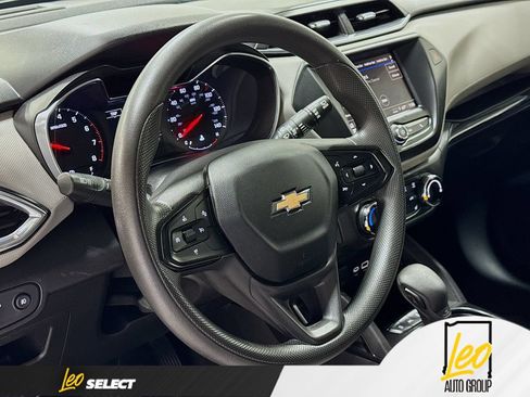 Used 2021 Chevrolet TrailBlazer LT AWD/4WD image 14