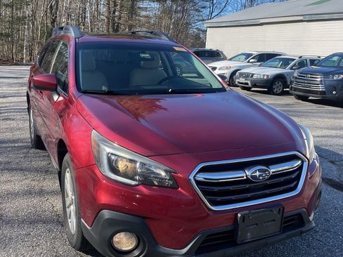 Used 2018 Subaru Outback 2.5i Premium image 2