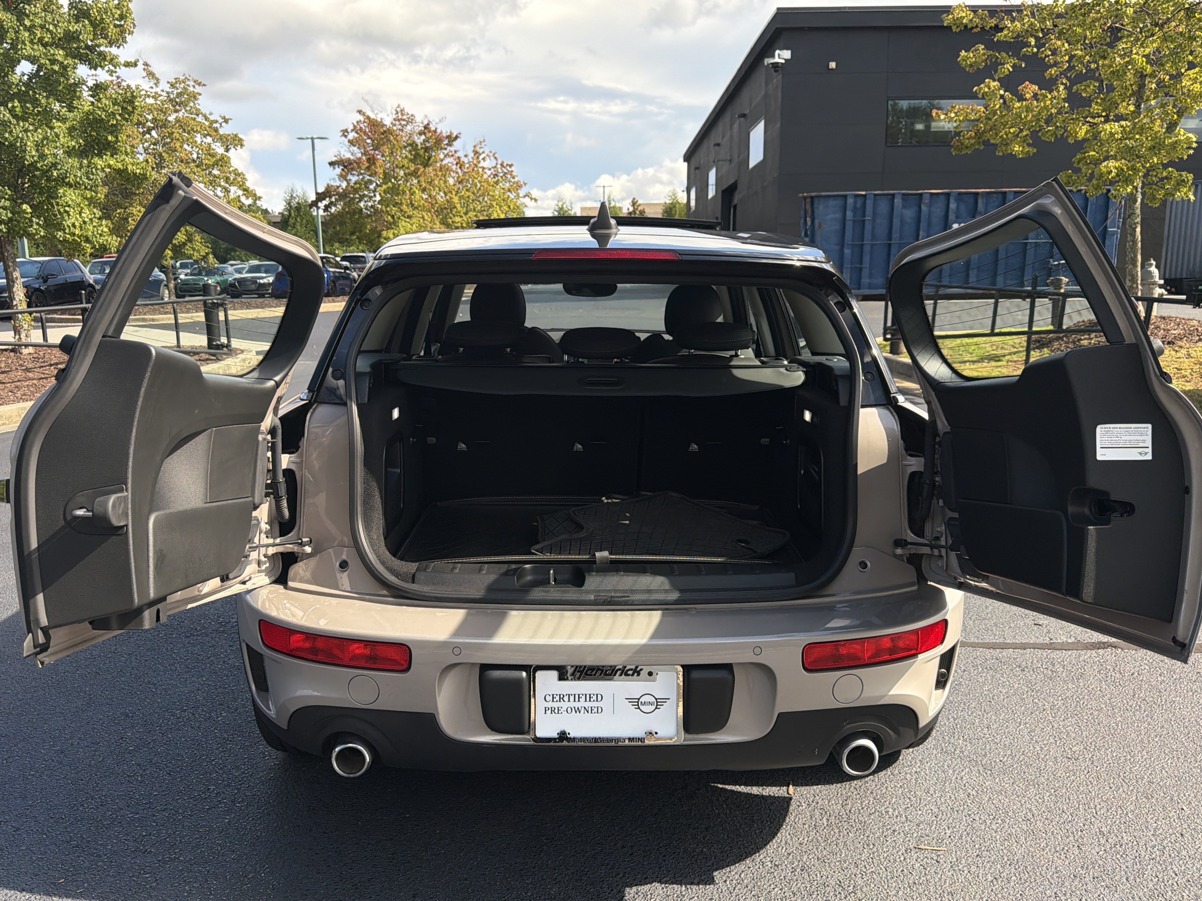 Certified 2024 MINI Cooper Clubman S FWD image 49