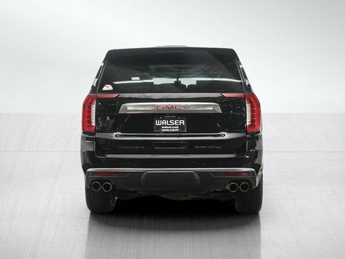 Used 2022 GMC Yukon Denali w/ Denali Premium Package AWD/4WD image 4