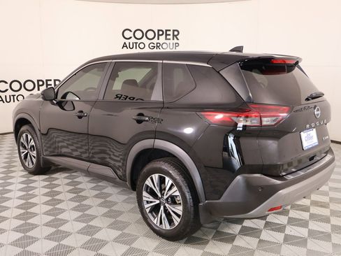 Used 2023 Nissan Rogue SV image 21