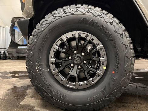 New 2025 Ford Bronco Raptor image 8