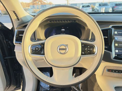 Certified 2024 Volvo XC90 B6 Ultimate w/ Protection Package Premier image 16