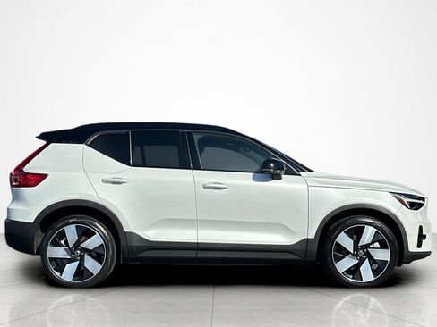 Used 2023 Volvo XC40 Recharge Ultimate w/ Protection Package Premier AWD/4WD image 6