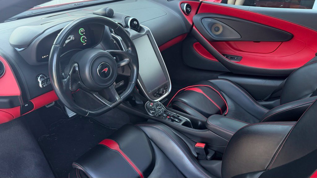 Used 2017 McLaren 570S RWD image 7
