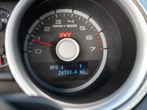 Used 2010 Ford Mustang Shelby GT500 RWD image 14