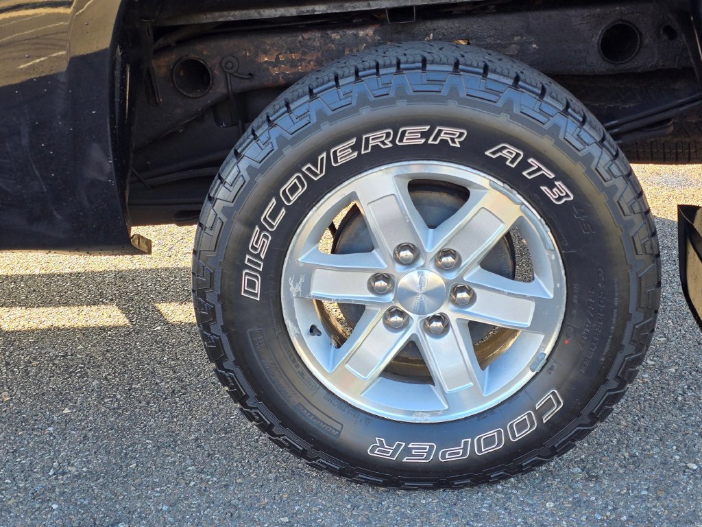 Used 2013 GMC Sierra 1500 SLE w/ Power Tech Package AWD/4WD image 9