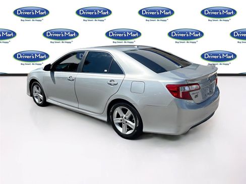 Used 2013 Toyota Camry SE FWD image 5