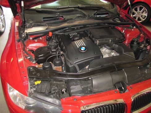 Used 2008 BMW 335i Convertible w/ Premium Pkg RWD image 23