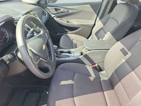 Used 2025 Chevrolet Malibu LT image 22