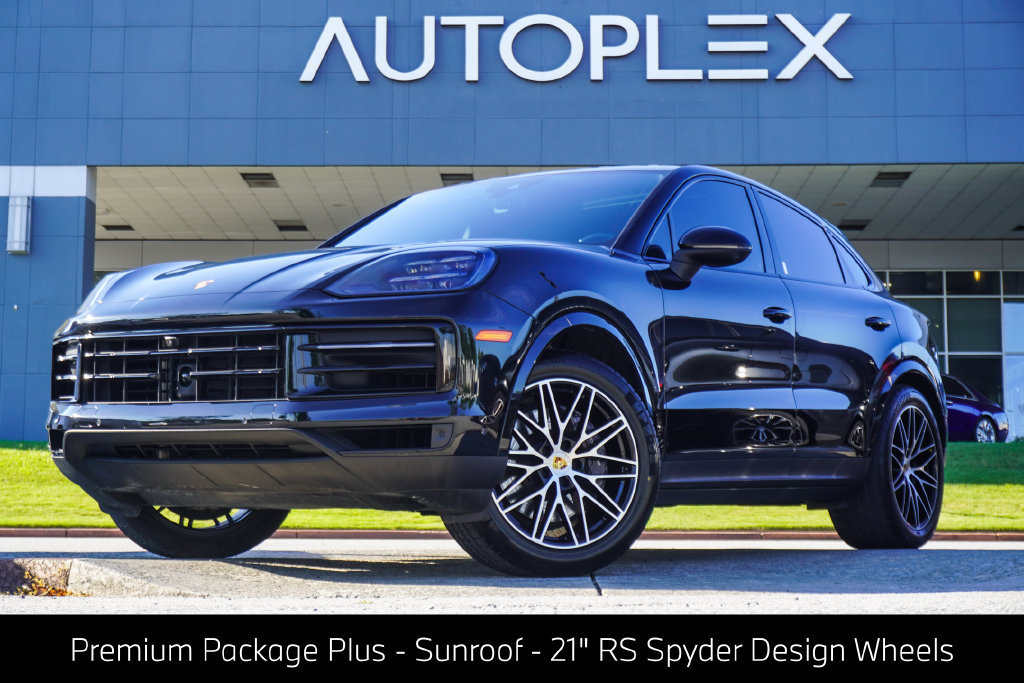 Used 2024 Porsche Cayenne Coupe AWD/4WD image 1