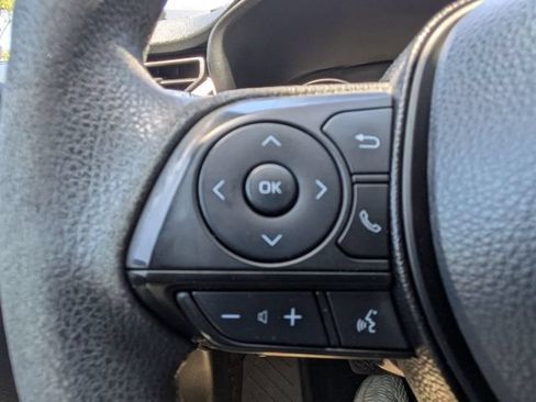 Used 2020 Toyota RAV4 XLE FWD image 16