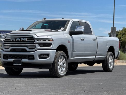 New 2026 RAM 3500 Laramie w/ Sport Appearance Package AWD/4WD image 7