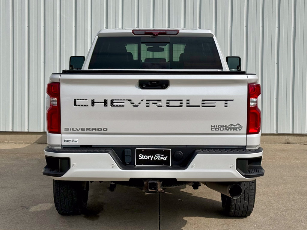 Used 2023 Chevrolet Silverado 2500 High Country AWD/4WD image 5