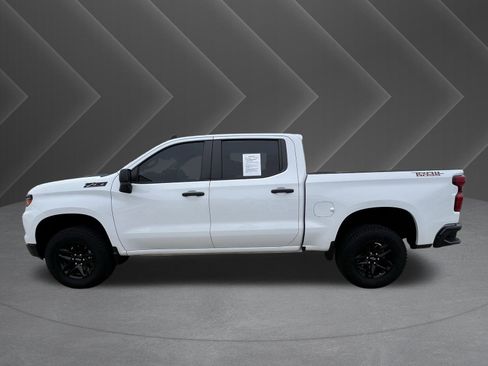 Used 2024 Chevrolet Silverado 1500 Custom Trail Boss w/ LPO, Dark Essentials Package image 2