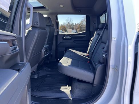 New 2026 GMC Sierra 1500 SLT w/ SLT Premium Plus Package image 43