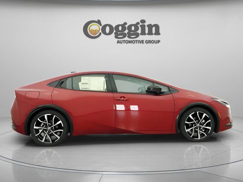 New 2026 Toyota Prius Plug-In Hybrid image 22