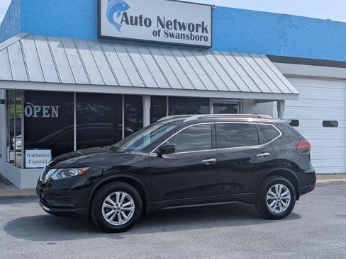 Used 2018 Nissan Rogue S w/ S Value Package AWD/4WD image 1