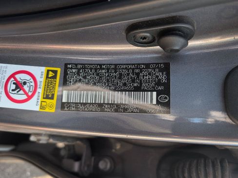 Used 2015 Lexus CT 200h w/ F Sport w/Nuluxe Interior FWD image 11