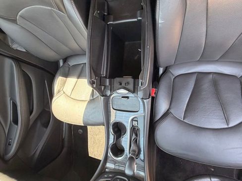 Used 2017 Buick Envision Essence AWD/4WD image 16