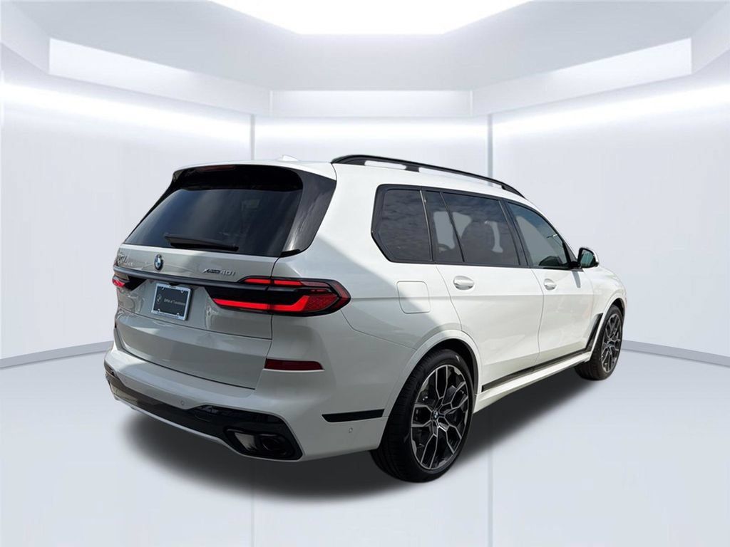 New 2026 BMW X7 xDrive40i w/ M Sport Package AWD/4WD image 6