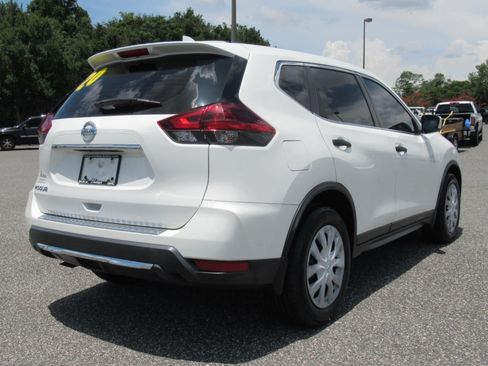 Used 2020 Nissan Rogue S FWD image 7