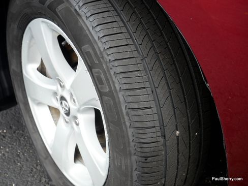 Used 2018 Toyota Sienna LE image 18