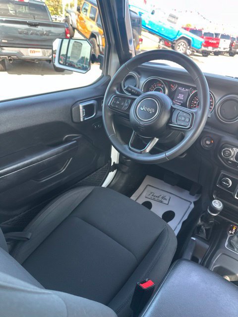 Used 2023 Jeep Gladiator Sport AWD/4WD image 22